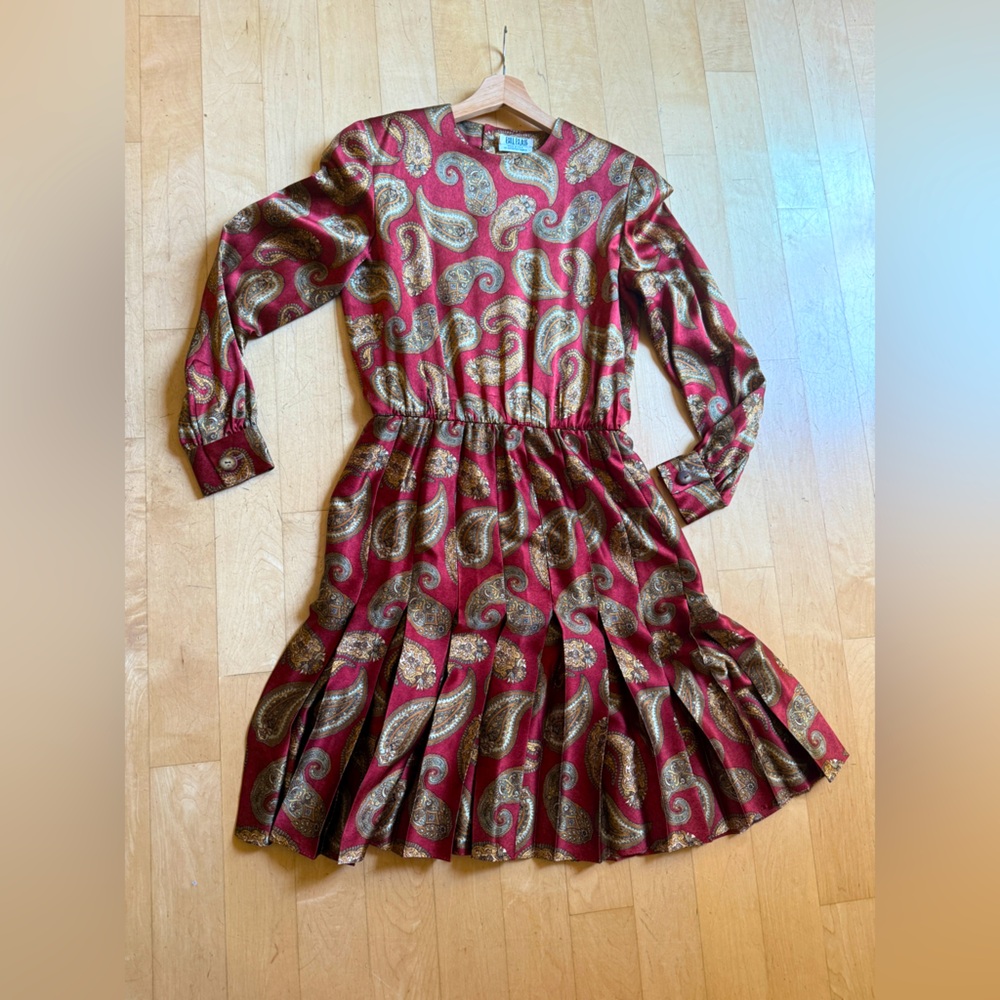 Bill Blass vintage silk pleated parsley dress S red burgundy